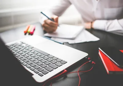 Những kinh nghiệm lựa chọn laptop văn phòng cũ giá rẻ