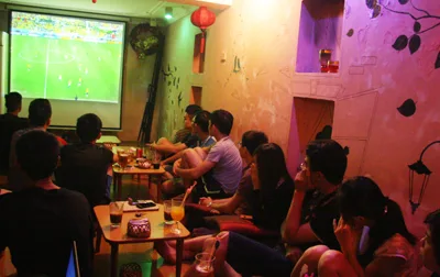 Kinh nghiệm thuê máy chiếu xem bóng đá tại Hải Phòng