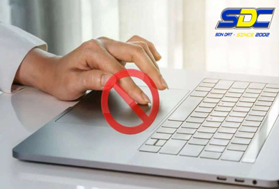 Nguyên nhân và cách khắc phục chuột laptop bị lag, nhảy lung tung