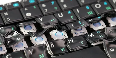 Tại sao chúng ta phải sửa chữa, thay thế bàn phím laptop?