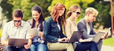 Các mẫu laptop dùng cho kế toán hot nhất năm 2021
