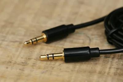 Cable tín hiệu Audio 1 ra 1