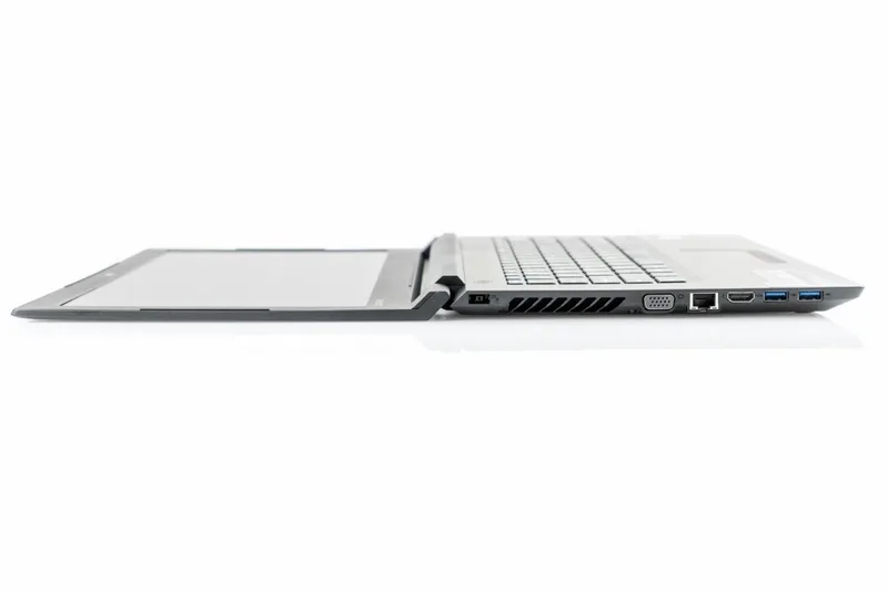 Laptop Lenovo V310-14ISK 80SX004NVN CPU Intel® Core™ i3-6006U Processor (3M Cache, 2.00 GHz)/ RAM 4GB DDR4/ HDD 1TB/ VGA Intel® HD Graphics 520/ Display 14" FHD (1920 x 1080 pixels) Free DOS
