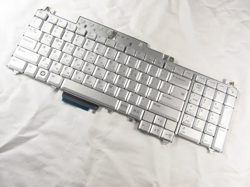 Keyboard Dell XPS M1720 M1721 M1730. Inspiron 1720 1721 Bạc