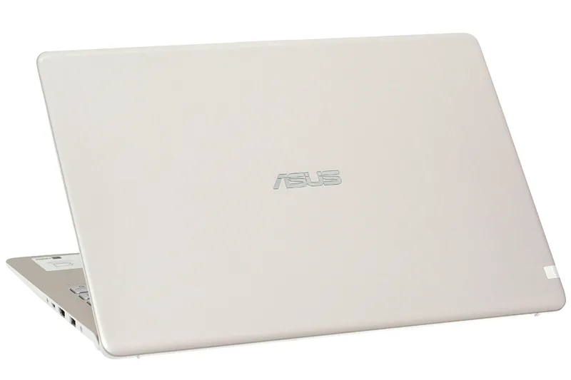 Laptop SE  Asus S530F Intel Core i5-8265U/8G/12GB SSD + HDD 1TB/15.6"/VGA 2GB MX150 + Adapter