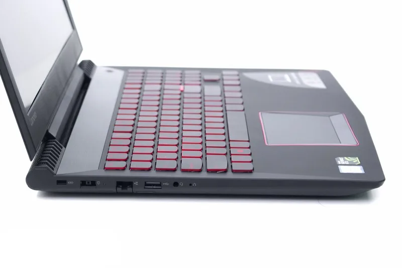 Laptop Lenovo Y520-15IKBN Core i5.7300HQ/  Ram 8Gb / HDD 1Tb + SSD 128GB/ GTX.1050/ 15.6  inh / pc dos