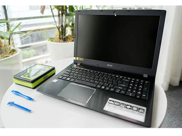Thay pin laptop Acer M5-583, V5-473, V5-472, V-552 giá tốt 