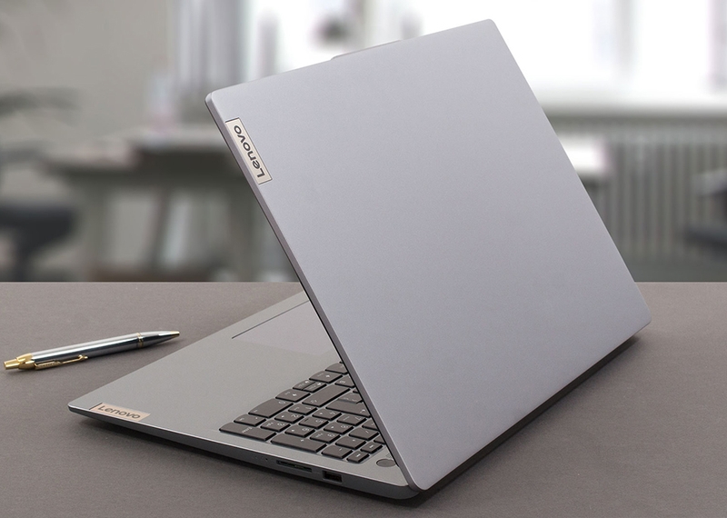 Lenovo Ideapad Slim 3 15ABR8- 82XM00MCVN được trang bị vi xử lý AMD Ryzen 7 5825U với 8 nhân và 16 luồng