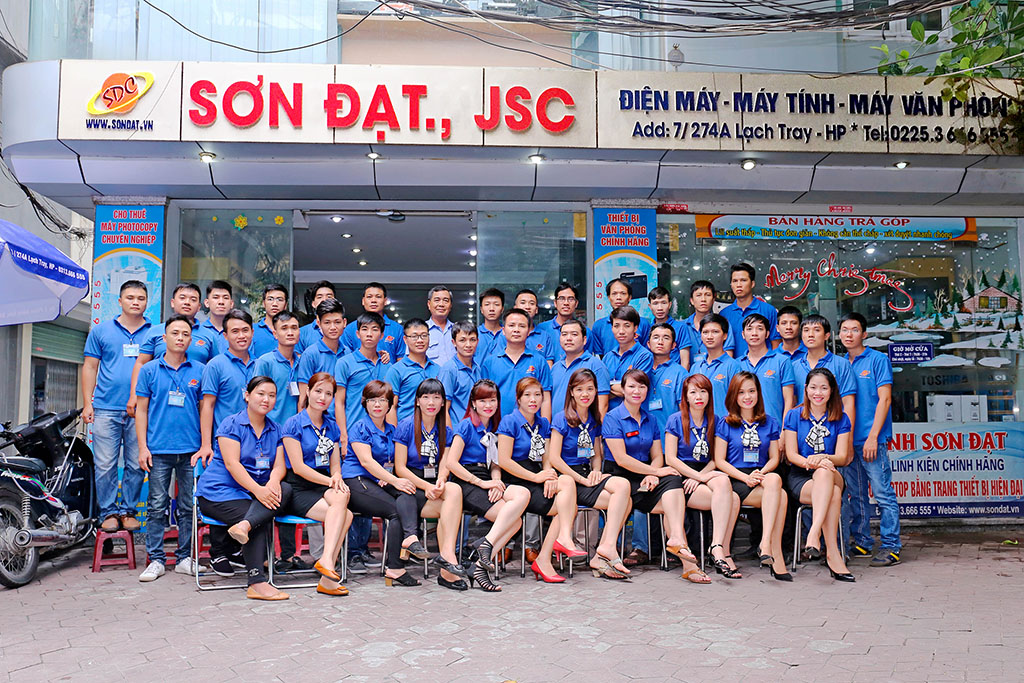 Bệnh Viện Máy Tính Sơn Đạt với đội ngũ nhân viên chuyên nghiệp, tài năng