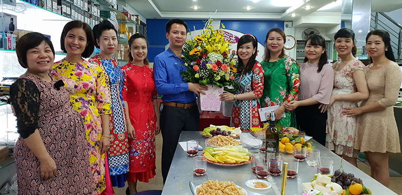 Nhân dịp ngày Phụ nữ Việt Nam 20/10