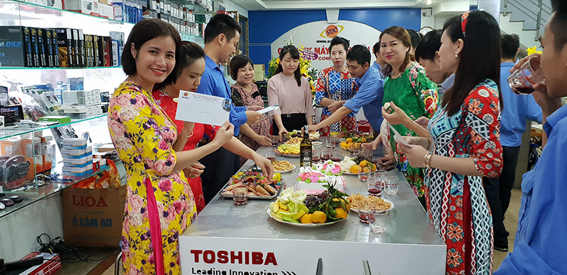 Nhân dịp ngày Phụ nữ Việt Nam 20/10
