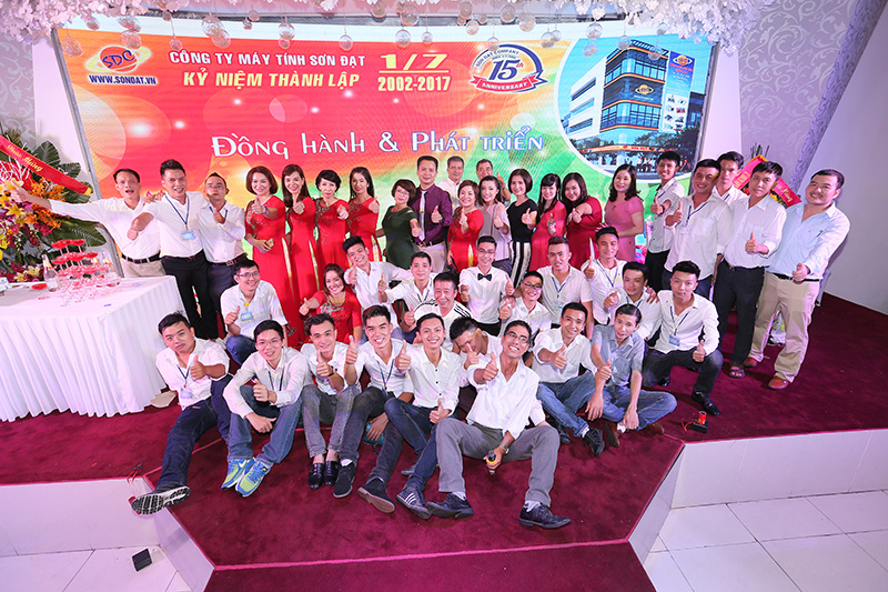 sơn Đạt kỷ niệm 15 năm Thành lập
