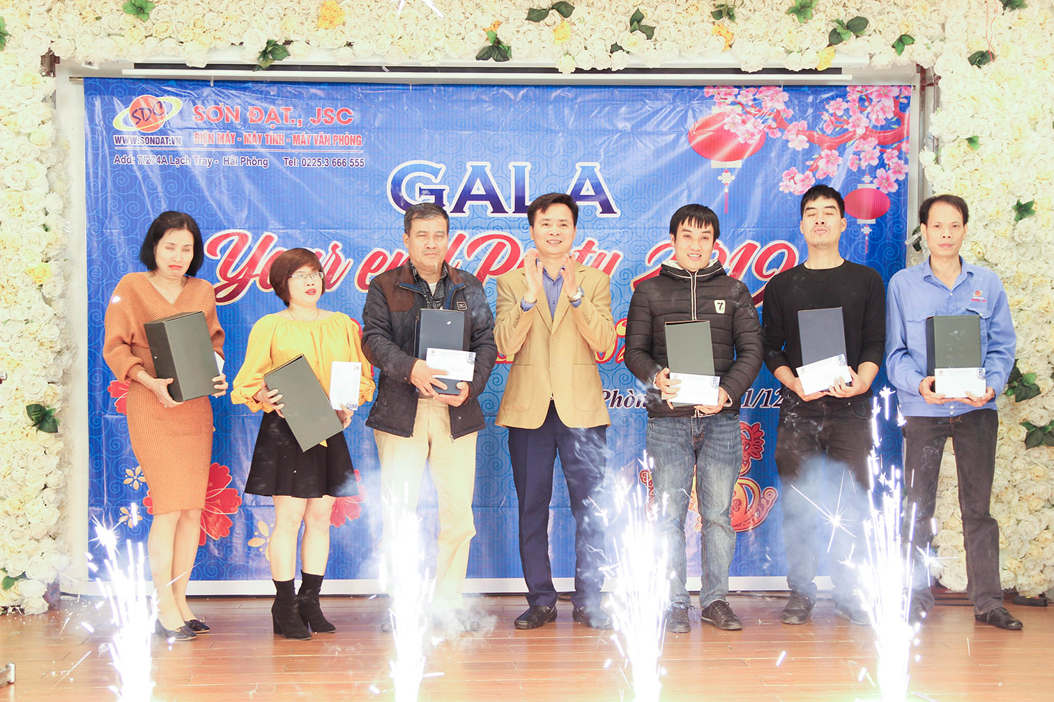 Tiệc tất niên 2019, chào xuân 2020