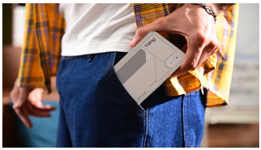 Mini PC Siêu Nhỏ Gọn: RAM Tới 80GB, AI Offline, Chạy Cả Ngày Không Nóng